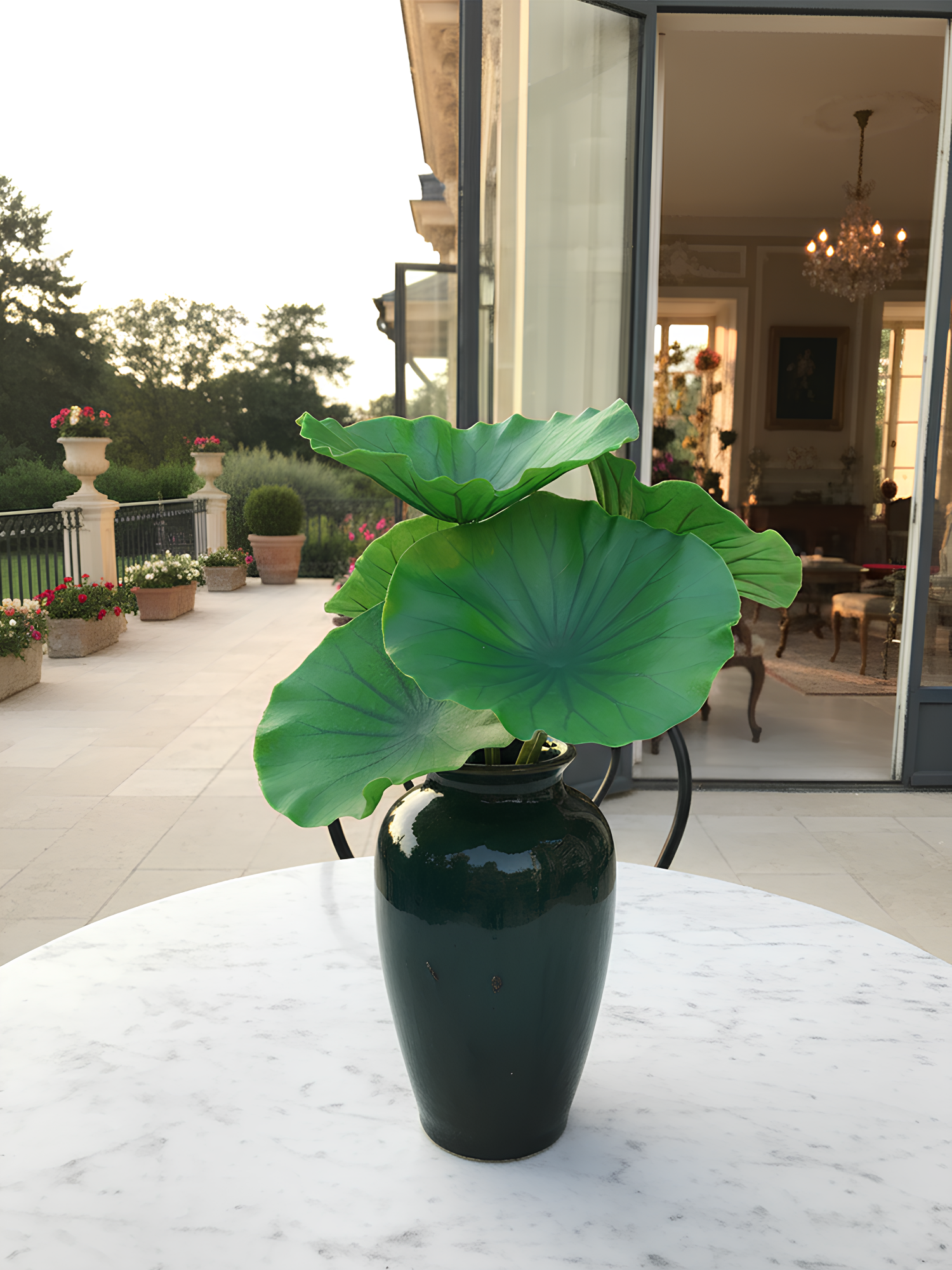 Hoja de loto artificial Amaranton de 28"