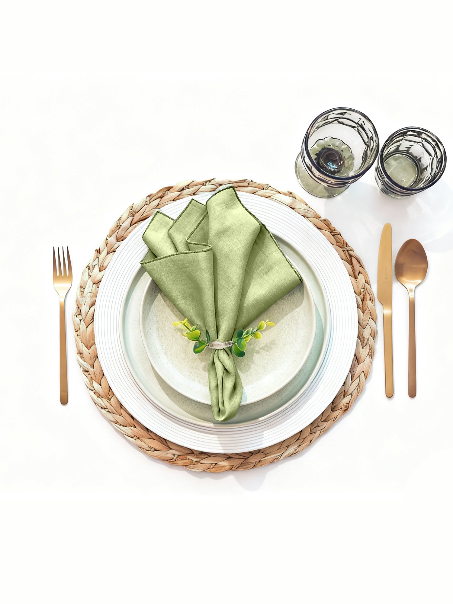 Green Table Napkins with Napkin Rings - 6 Set