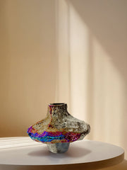 Jarrón escultórico de lava Aurora Amaranton de 18 cm